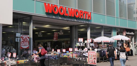 Woolworth wchodzi do Polski